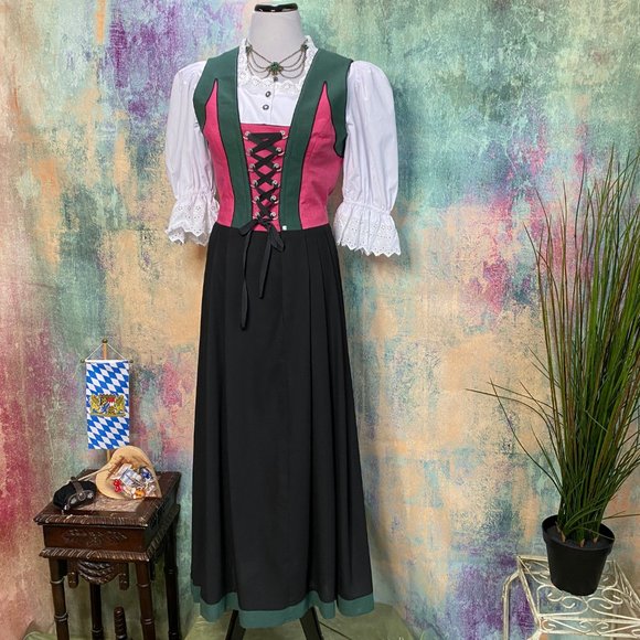 NWTπOriginal traditional high-quality Bavarian Dirndl with Apron & Blouse - Picture 3 of 16